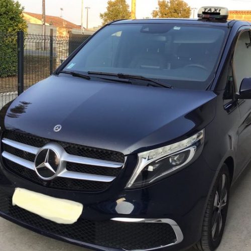 VoitureMercedesVanBleu-classe-V-bleu-7-places_reduced